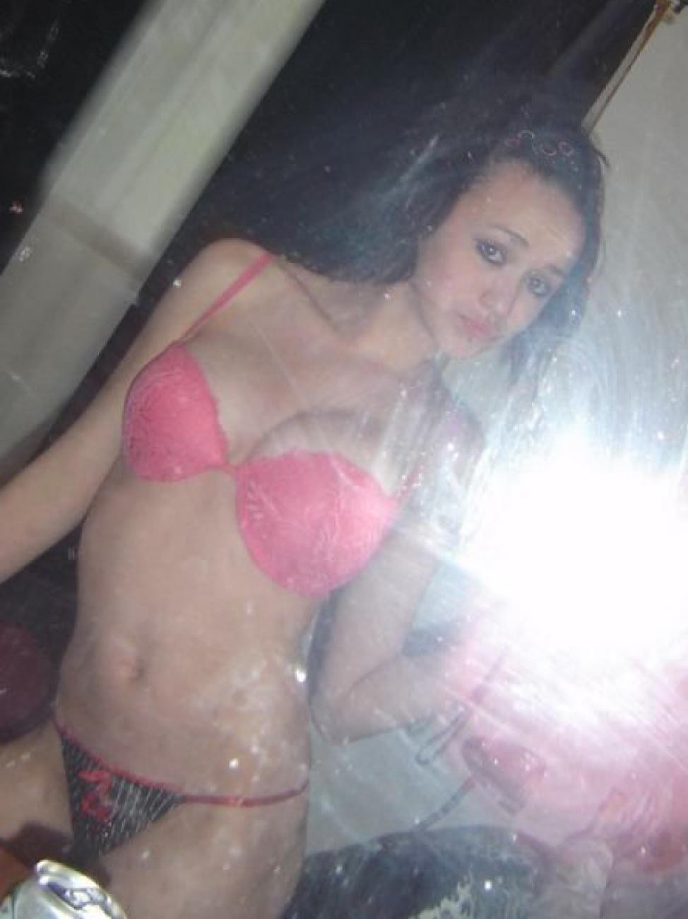 Hot Teen Girls Naughty Nude Self Pic